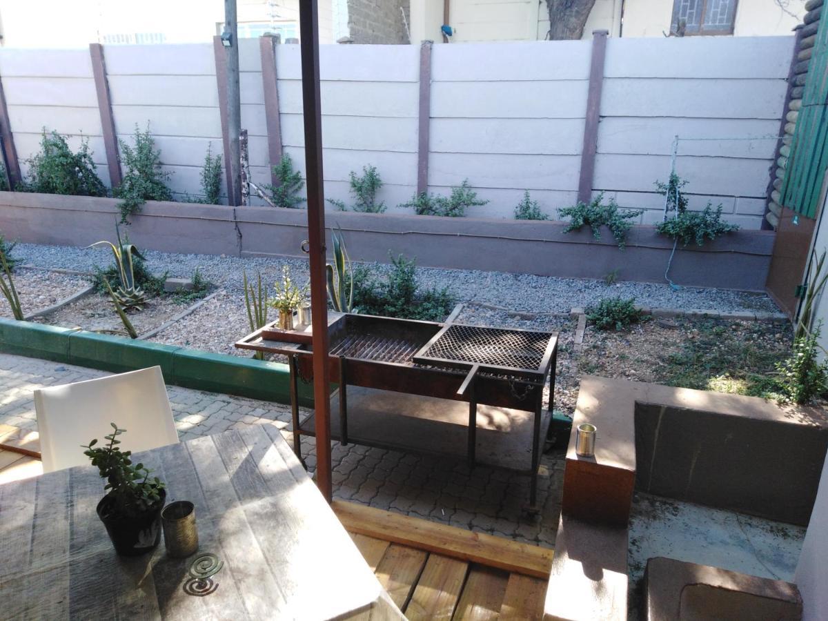 Xenia Bed & Breakfast Windhoek Exterior photo