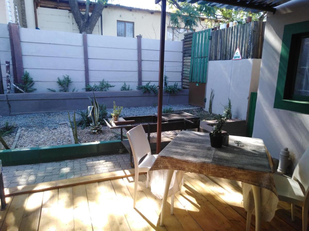 Xenia Bed & Breakfast Windhoek Exterior photo