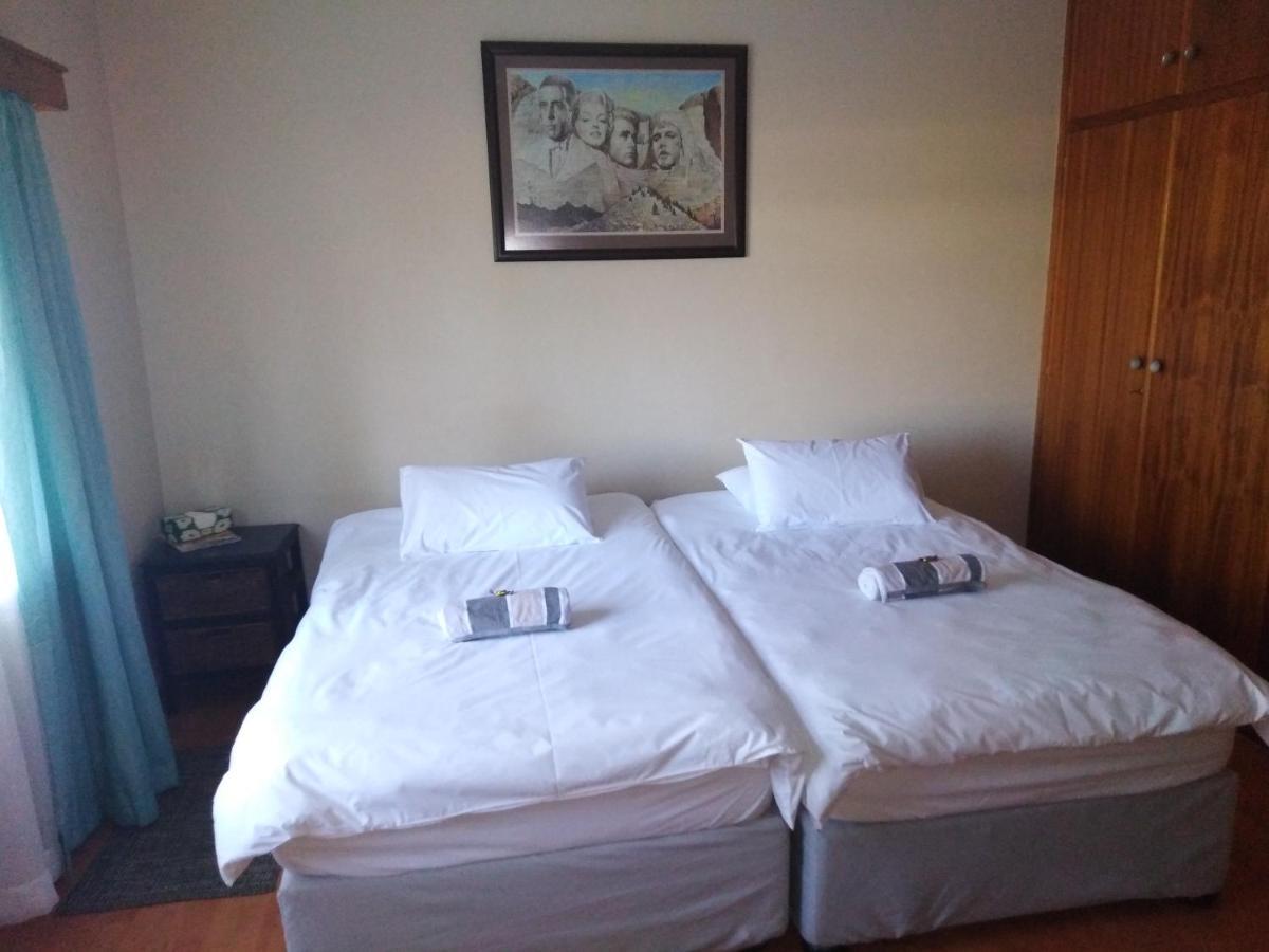 Xenia Bed & Breakfast Windhoek Exterior photo